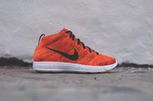 Nike-lunar-Flyknit-chukka-Bright-Crimson