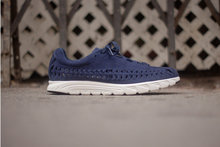 Nike-Mayfly-Woven-Navy
